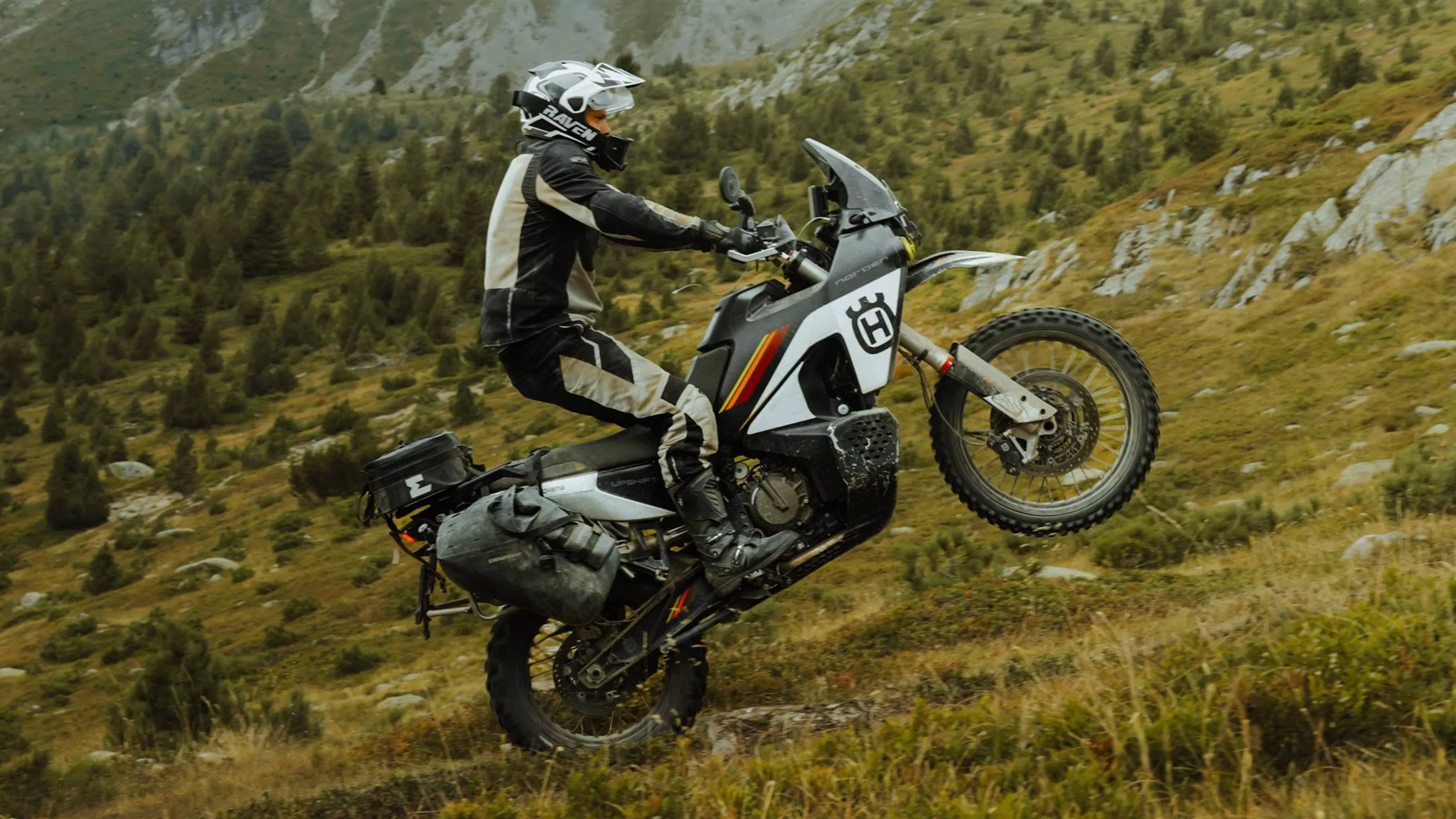 Enduristan Motorcycle Luggage for Offroad Adventures Reviewed Enduristan Motorcycle Luggage for Offroad Adventures Reviewed