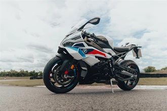 BMW S 1000 RR im großen 1000PS-Test BMW S 1000 RR im großen 1000PS-Test