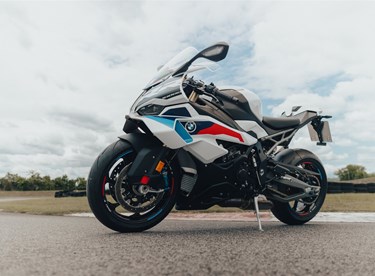BMW S 1000 RR im großen 1000PS-Test BMW S 1000 RR im großen 1000PS-Test