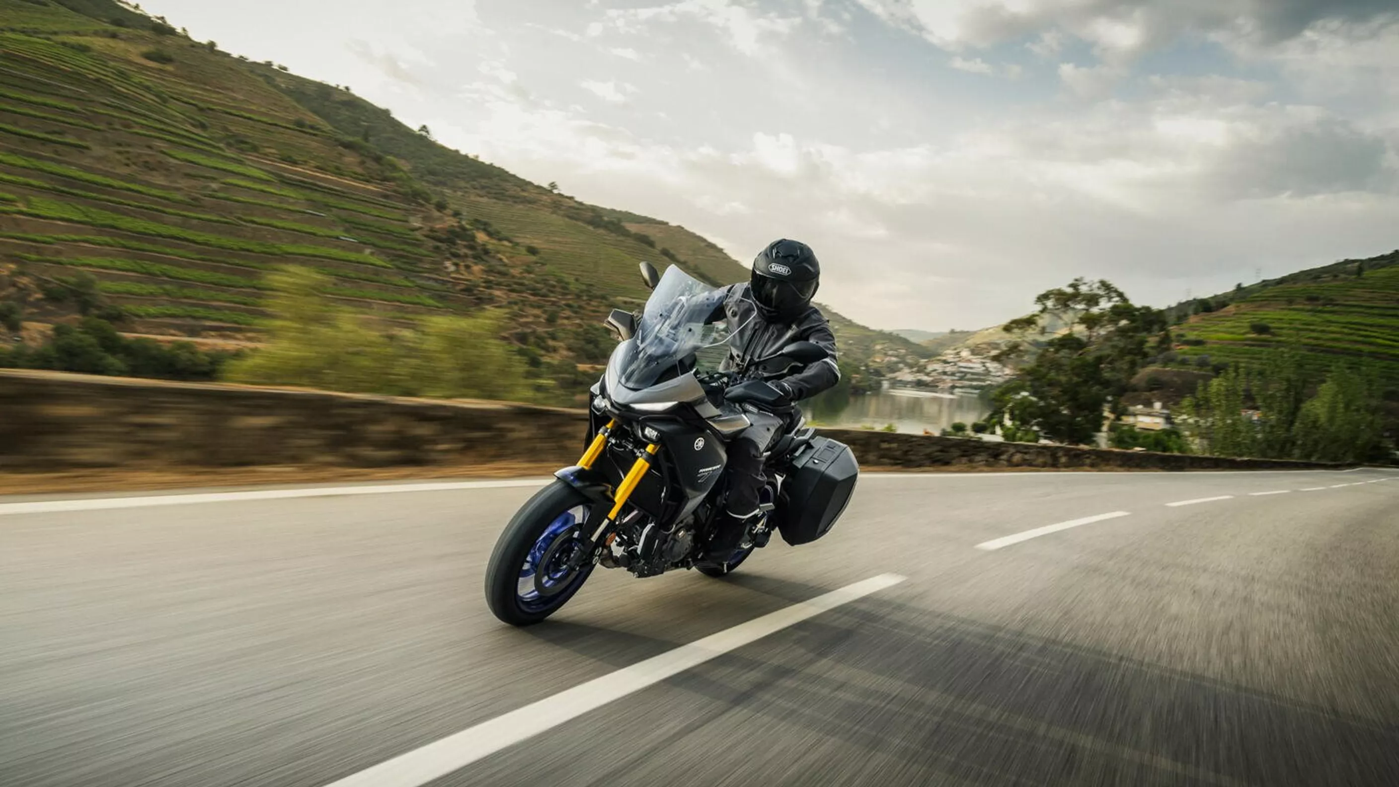 Představujeme Yamaha Tracer 7 GT Y-AMT 2026 Představujeme Yamaha Tracer 7 GT Y-AMT 2026