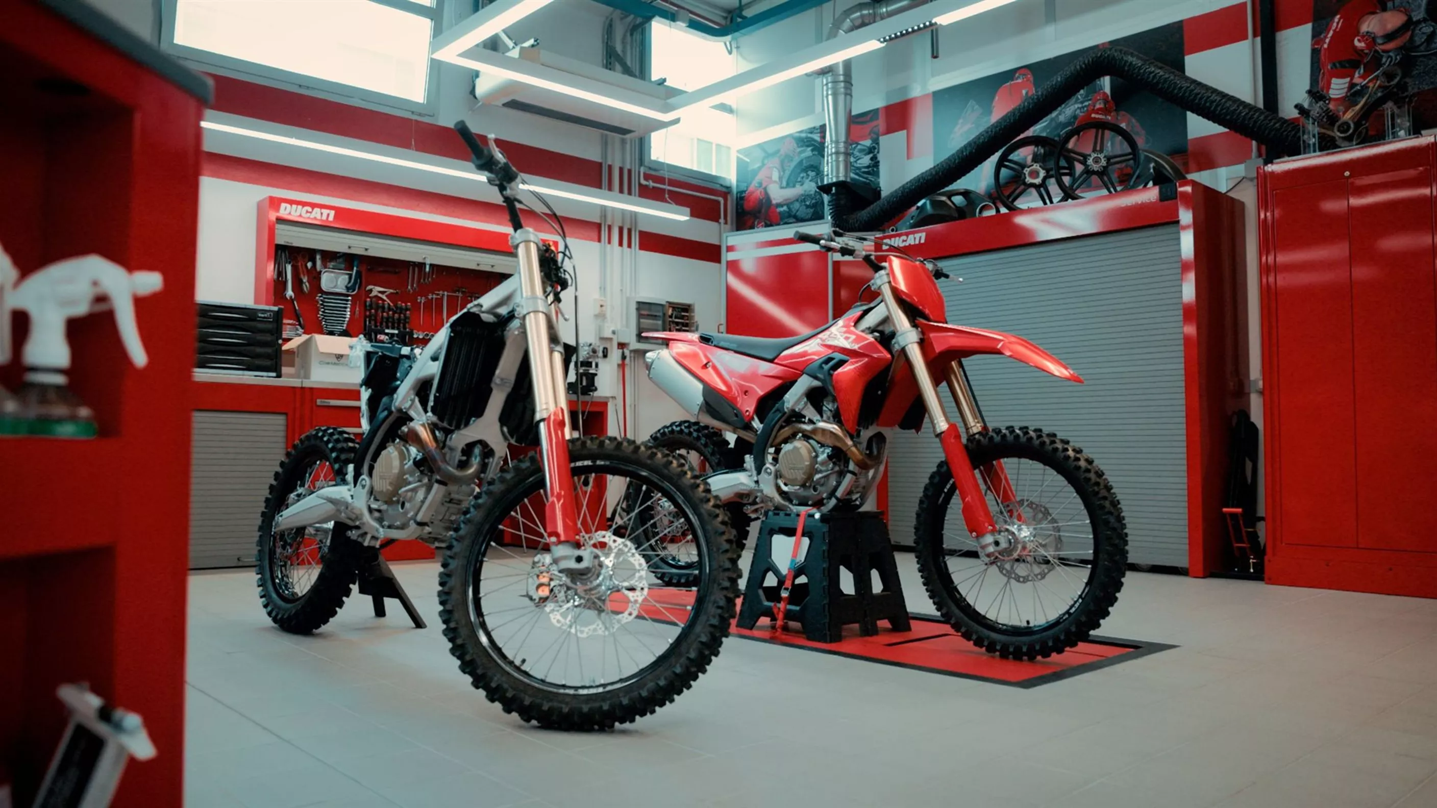 Ducati Takes the Leap Off-Road: A New Era in Offroad Adventures Begins Ducati Takes the Leap Off-Road: A New Era in Offroad Adventures Begins