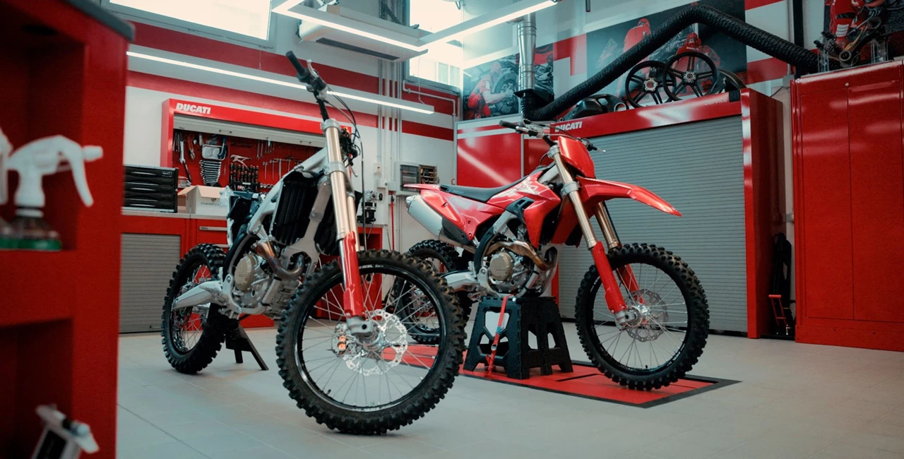 Ducati wagt den Sprung ins Gelände: Neue Offroad-Ära beginnt Ducati wagt den Sprung ins Gelände: Neue Offroad-Ära beginnt