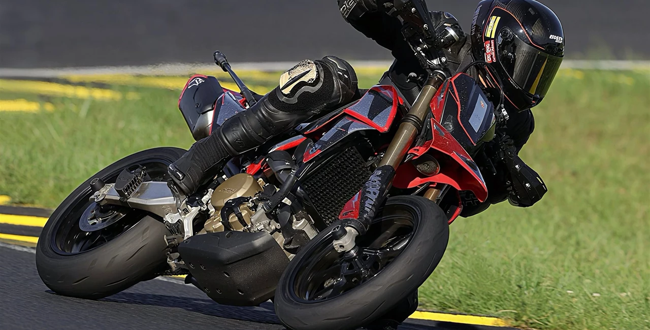 Continental ContiRaceAttack 2 - 700er Supermoto Reifentest Continental ContiRaceAttack 2 - 700er Supermoto Reifentest
