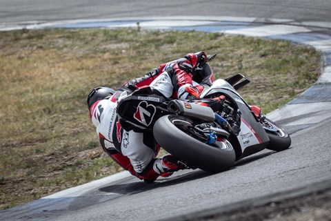 Bridgestone Racing Battlax V03: Neuer Slick mit Top-Grip