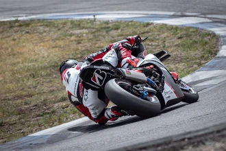 Bridgestone Racing Battlax V03: Neuer Slick mit Top-Grip Bridgestone Racing Battlax V03: Neuer Slick mit Top-Grip