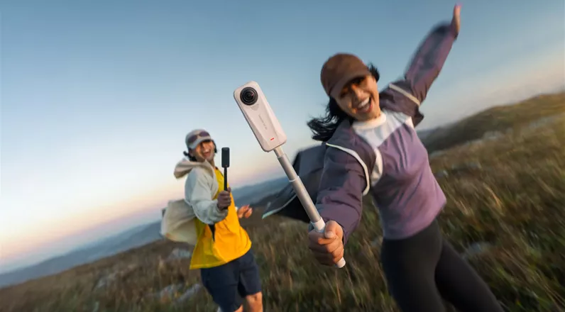 Weighing in at just 165 grams, the new Insta360 X4 Air is the lightest 8K 360° camera from Insta360—designed for creatives, travelers, and tech enthusiasts.