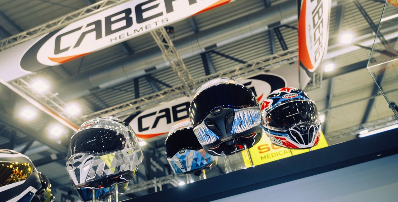 Neue Caberg Helme 2026: TRIP & Roxter