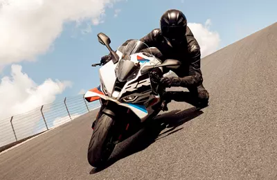 ContiSportAttack 5 2026: Neuer Supersport-Reifen ContiSportAttack 5 2026: Neuer Supersport-Reifen