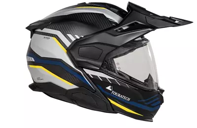 Touratech stellt neuen Carbon Klapphelm vor Touratech stellt neuen Carbon Klapphelm vor