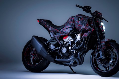 Honda V3R 900 E-Kompressor: Premiere auf der EICMA 2025