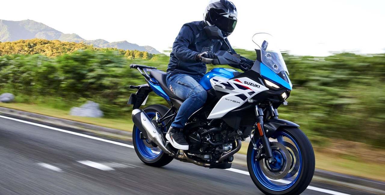 Suzuki SV-7GX 2026 – Neuer V-Twin Crossover für Straße und Tour