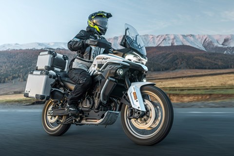 CFMOTO 800MT-ES: Jetzt mit elektronischem Fahrwerk