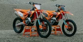 KTM 450 SX-F & 250 SX-F Factory Edition 2026 vorgestellt