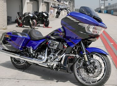 Harley CVO Road Glide Track-Test: Drei Schritte zur Performance
