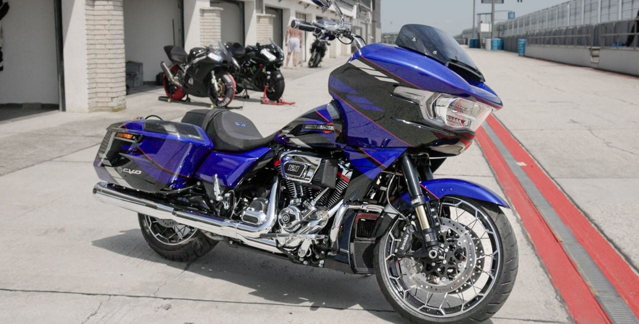 Harley CVO Road Glide Track-Test: Drei Schritte zur Performance