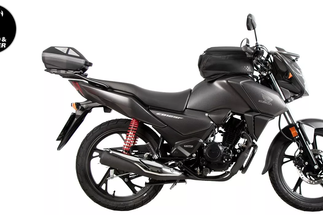 Mit neuem Zubehör von Hepco & Becker wird die Honda CB125F (2025) vom Pendlerbike zur Tourenmaschine im Kleinformat. Schutzbügel, Gepäcksysteme und clevere Details machen sie bereit für Alltag und Abenteuer - kompakt, robust und ideal für Einsteiger.