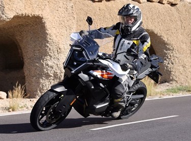 Erster Test der KTM 1390 Super Adventure S EVO 2026