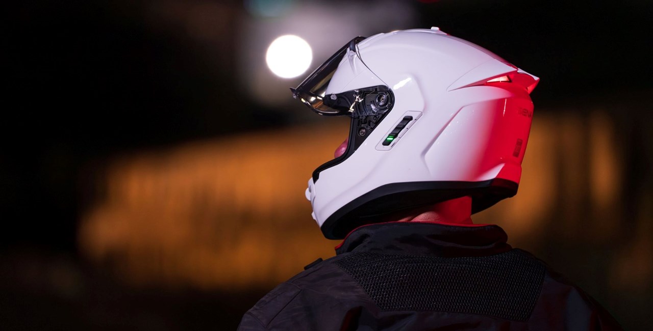 SENA Phantom ANC: Aktive Geräuschunterdrückung im Motorradhelm