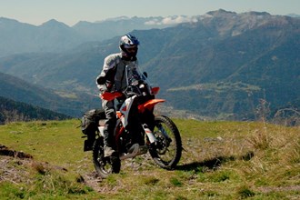 KTM 390 Adventure R 2025 im Reise-Test - On-/Offroad-Tour