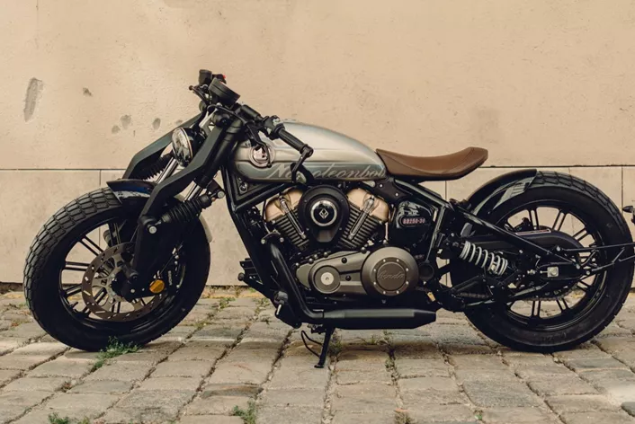 Motociklistični trg se pogosto zdi monoton. Benda pa hodi po svoji poti in z modelom Napoleonbob 250 predstavlja motor, ki polarizira kot noben drug. V2 z le 250 ccm, radikalen videz in edinstvena tehnologija - z njim smo se odpeljali iz Dunaja v Wachau.