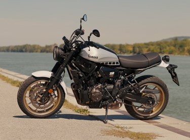 Yamaha XSR700 Test: Puristischer Sweet Spot ohne Elektronik?