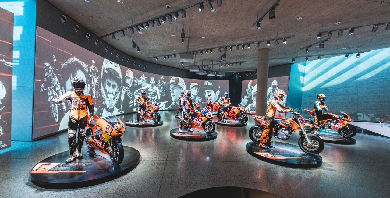 KTM Motohall startet 2026 mit Racing Heroes Events
