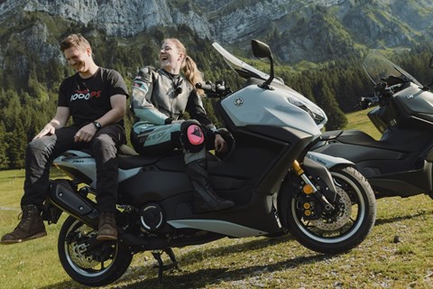Yamaha TMAX vs TMAX Tech Max: Test in der Region Luzern