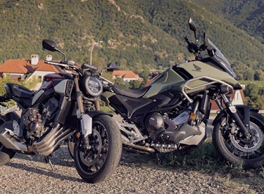 Honda DCT vs. E-Clutch im Alltags- & Touren-Test