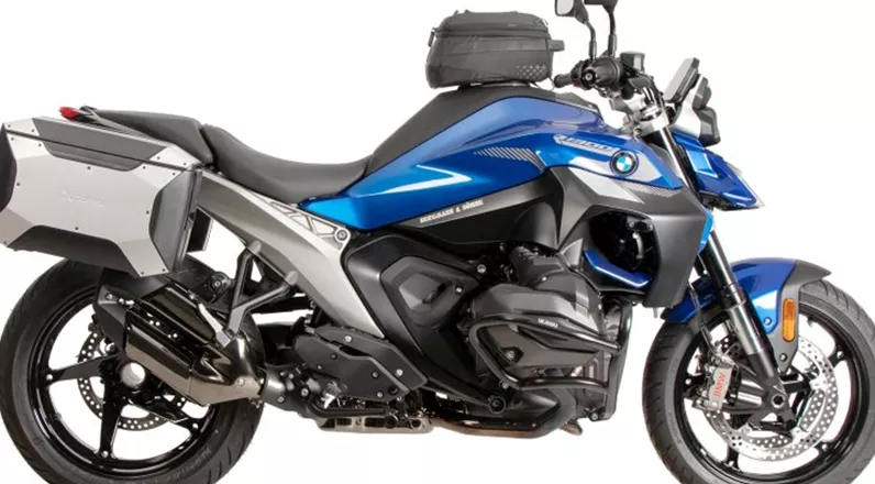 Für die BMW R 1300 R ab 2025 präsentiert Hepco & Becker ein umfassendes Zubehörpaket. Von Motorschutz über Gepäcklösungen bis hin zu besserer Sicht bei Nacht richten sich die Komponenten an Fahrer, die Funktion, Sicherheit und Alltagstauglichkeit gezielt erweitern möchten.