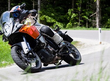 KTM 1190 Adventure Retrotest & Community-Erfahrungen