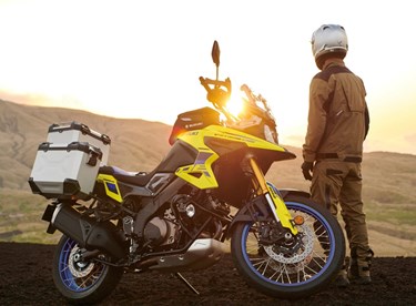 Enduro da viaggio con il noto V-Twin e un look rinnovato