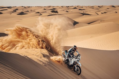 Africa Eco Race 2026: 1000PS begleitet Luca Seppele live