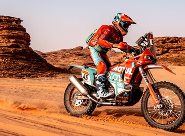 Kove schreibt Dakar-Geschichte mit ersten Etappensiegen