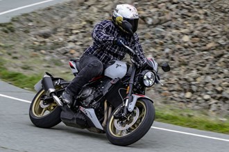 Triumph Trident 800 Test: Erste Fahrt mit dem neuen 800er-Triple