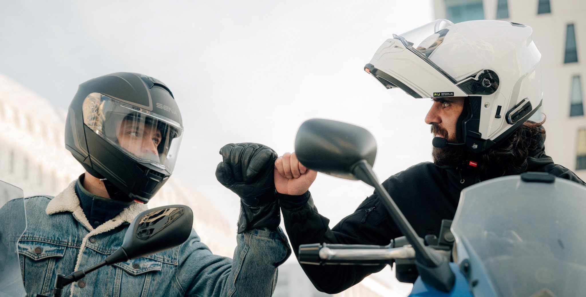 SENA Outrush 2: Motorradhelm mit integrierter Kommunikation