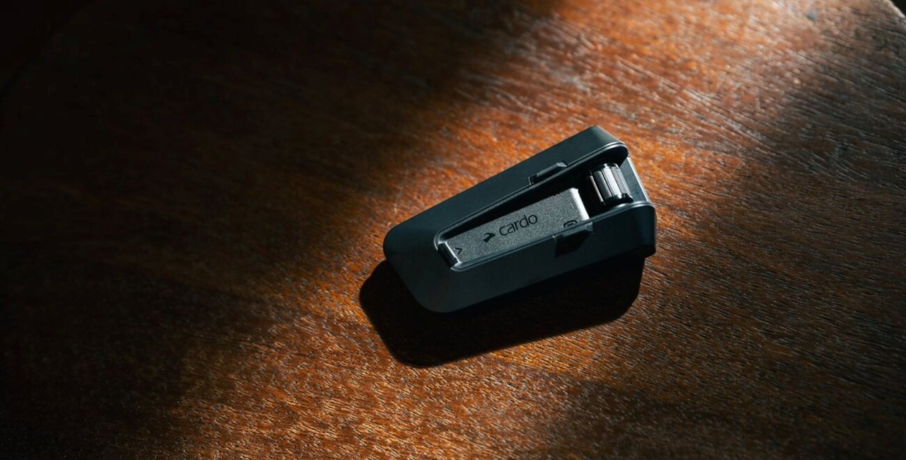 Cardo Packtalk Pro Unfallerkennung rettet Motorradfahrer