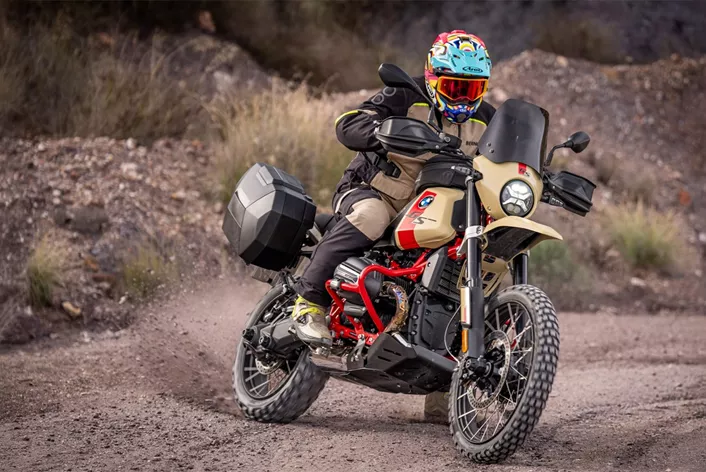 Reduziert, robust und vielseitig: Die BMW R 12 G/S orientiert sich am Geist der Ur-G/S. Wunderlich greife dieses Konzept auf und biete passgenaues Zubehör für Schutz, Gepäck und Komfort - entwickelt für Alltag, Reise und echtes Offroad-Abenteuer.