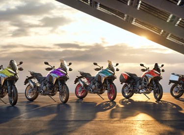 Multistrada jetzt violett oder gelb! Ducati Factory Made