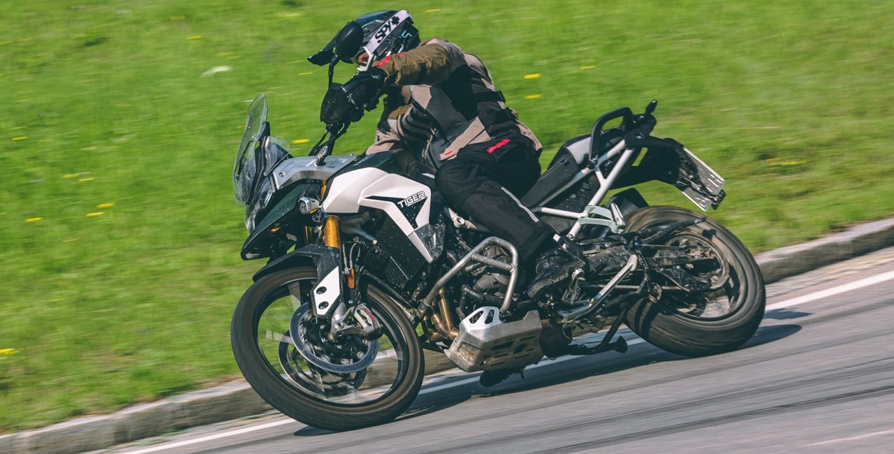 Tiger 900 Rally Pro im Realitätscheck - Wenn Redaktion auf Community trifft