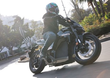 Honda WN7 Test 2026 – Reichweite, Preis, Fahrbericht