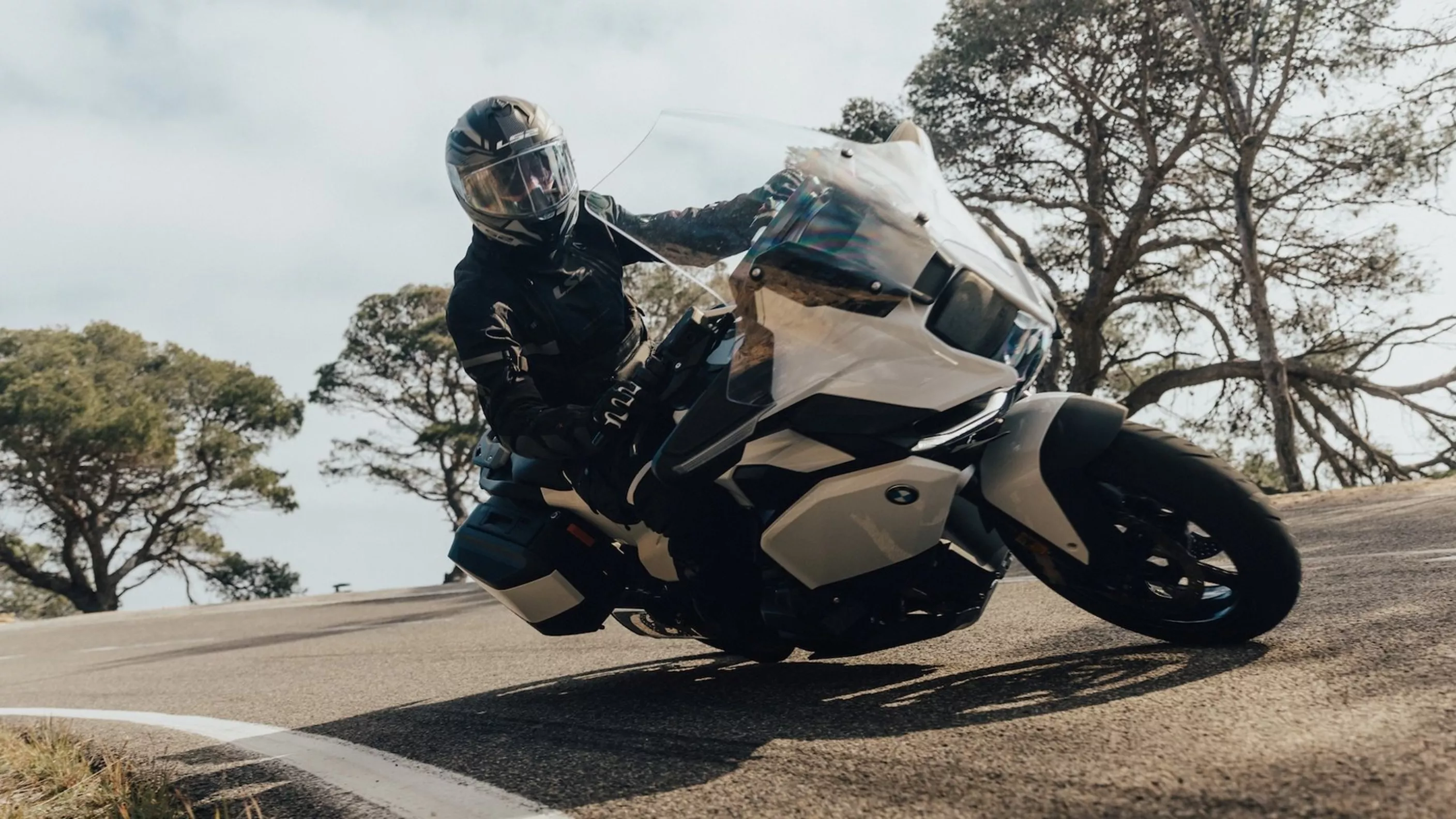 Tourer dynamique à l'essai - BMW R 1300 RT 2026 Tourer dynamique à l'essai - BMW R 1300 RT 2026