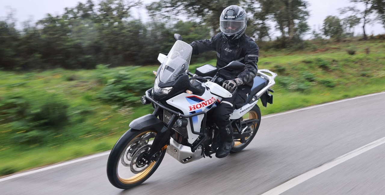 Honda XL750 Transalp 2026 Test mit E-Clutch Update