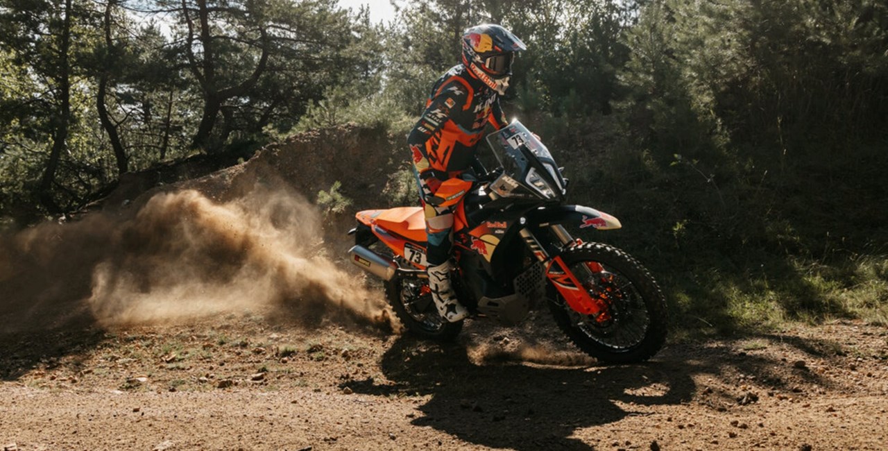 KTM 890 Adventure R Rally 2026 – kompromisslos im Gelände