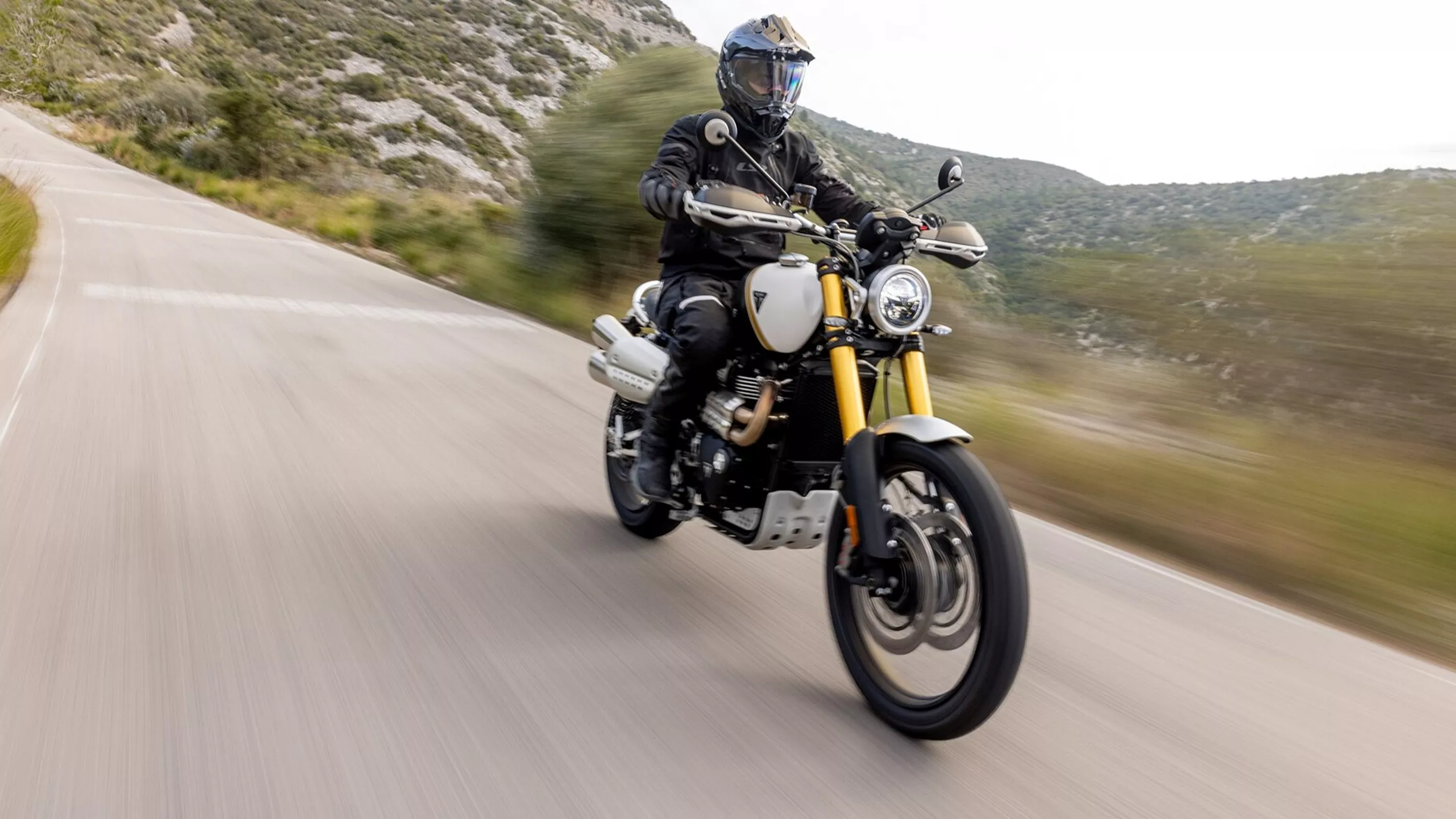 Test Triumph Scrambler 1200 XE 2026 - Stile e Prestazioni in Armonia Test Triumph Scrambler 1200 XE 2026 - Stile e Prestazioni in Armonia