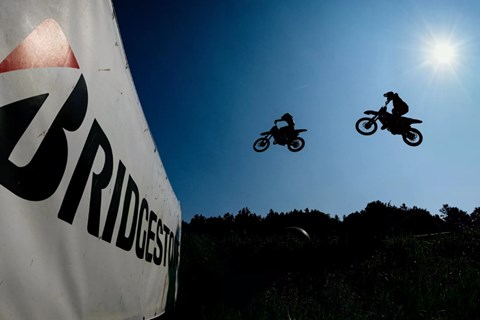 Bridgestone MX Masters 2026: Titelverteidigung im Fokus