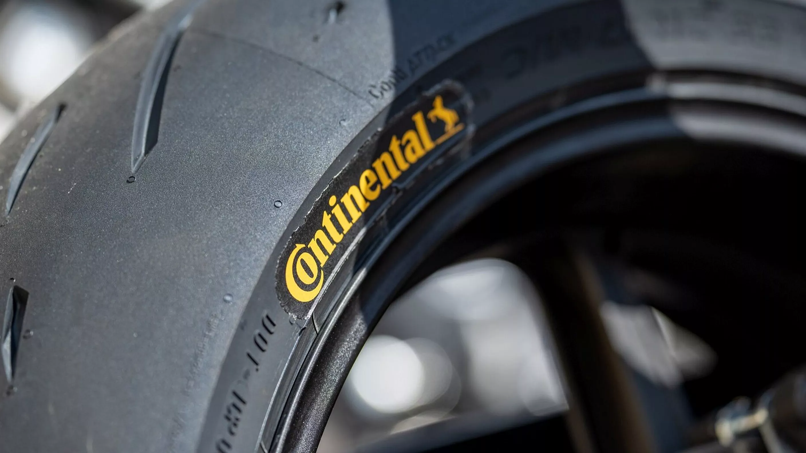 Continental SportAttack 5: Nowa opona sportowa na drogę i tor Continental SportAttack 5: Nowa opona sportowa na drogę i tor