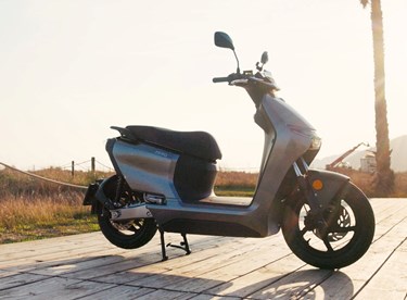 Zero LS1 Test: Elektroroller mit starker Reichweite