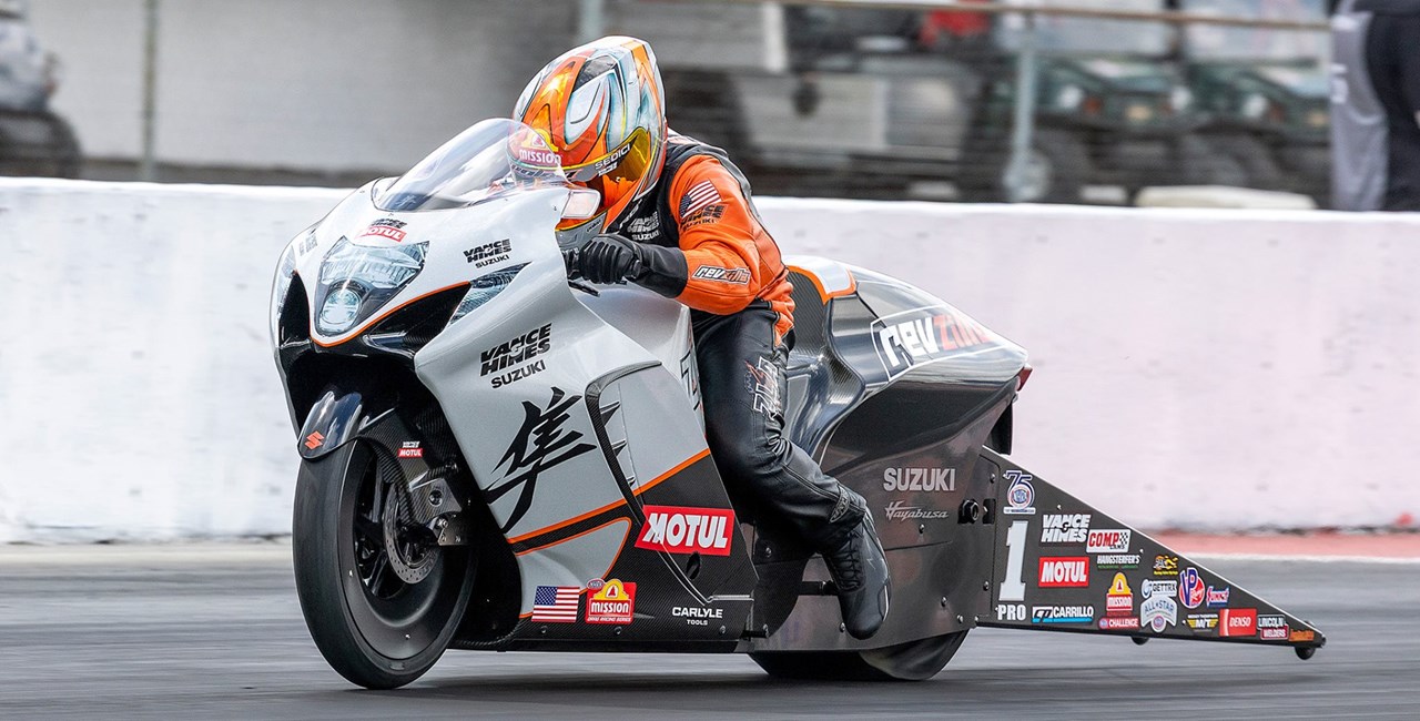 Suzuki NHRA 2026: Gadson siegt zum Saisonauftakt