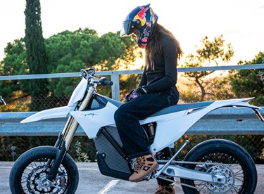 SENA erweitert Team mit Sarah Lezito