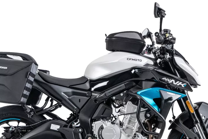 Za CFMOTO 675 NK, Hepco&Becker proširuje ponudu dodataka s brojnim komponentama za prtljagu, zaštitu i za svakodnevnu funkcionalnost.
